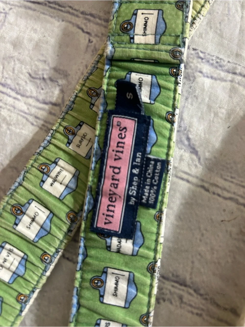 VINEYARD VINES GREEN COTTON DOUBLE RING & LIZ CLAIBORNE CREAM& BROWN BELTS